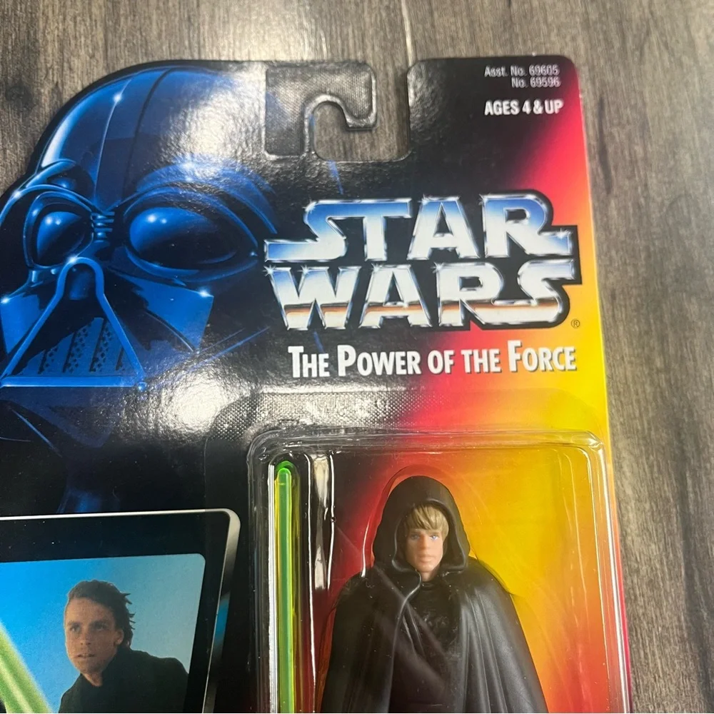1996 Star Wars Luke Skywalker Jedi Knight with Green Lightsaber NEW in Box